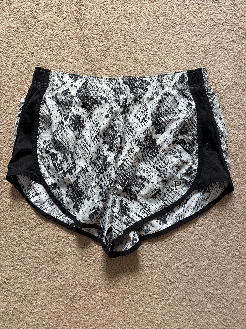 Victoria’s Secret PINK Active Shorts •Size M